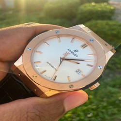 Hublot Classic Fusion 45, 42, 38, 33 mm Mens watch Unisex Automatic Rose gold 511.OX.2611.LR