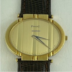 Piaget Polo Mens watch Unisex Quartz Yellow gold 8673